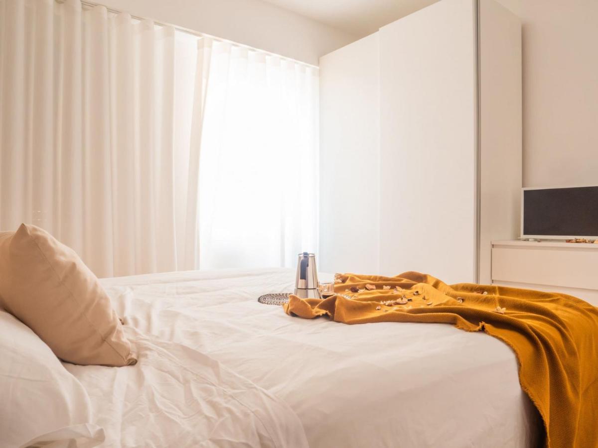 The Best Rent - Modern Apartment Near Corso Buenos Aires Мілан Екстер'єр фото